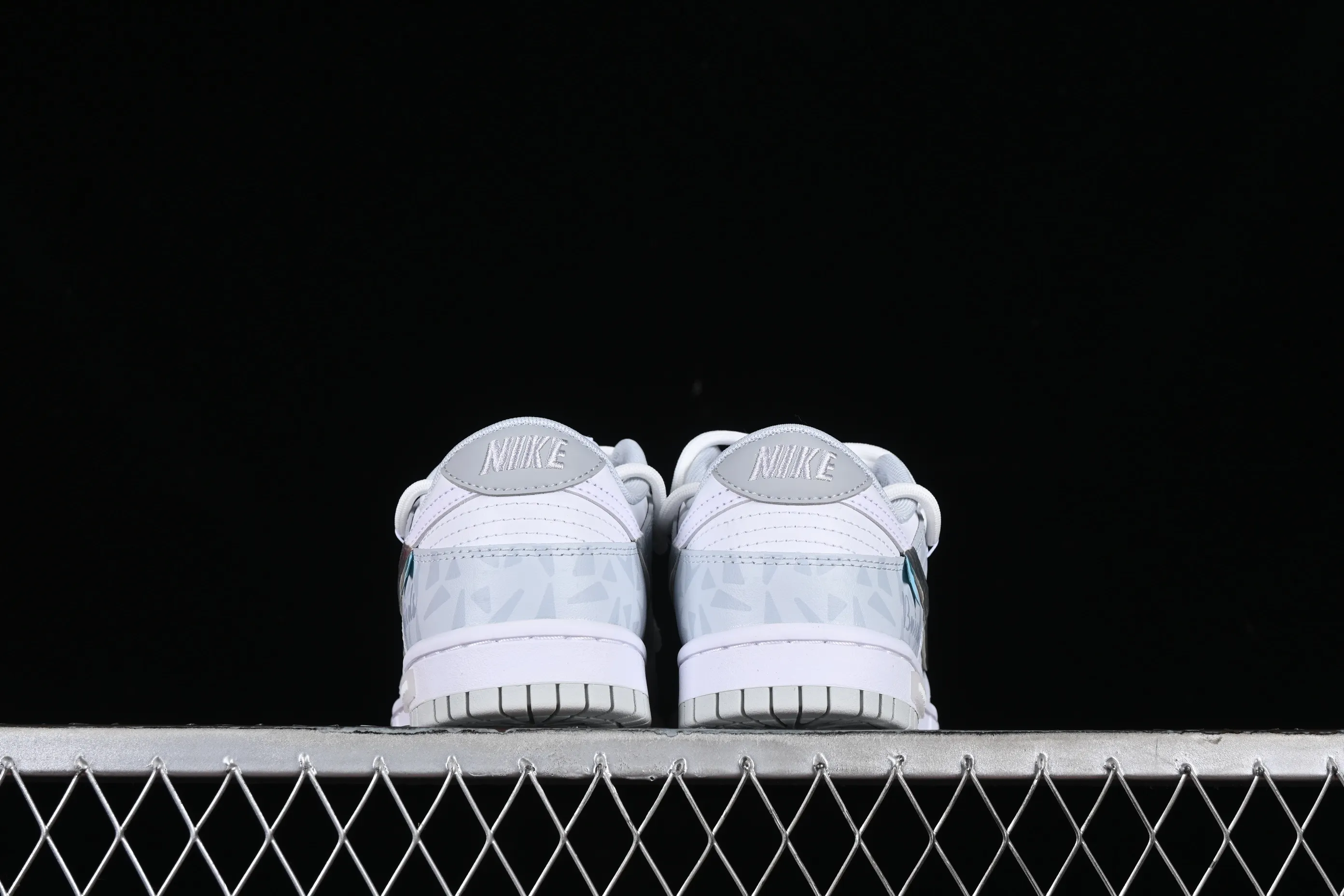 All categories Nk SB Dunk series Nk SB Dunk Low low-top sneakers Nk Dunk Low Retro light gray blue silver SB strap low-top casual sneakers HF0730-160
